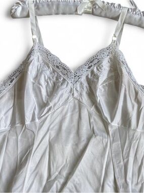 Vintage Sears White Full Slip 40 Average Antron III Nylon Lace Trim Anti-Cling